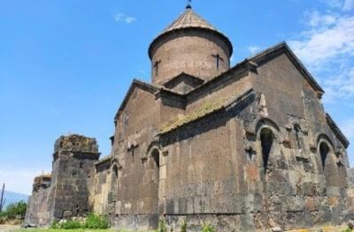 Դատախազությունն ընդդեմ Եկեղեցու. պահանջում են պետությանը հանձնել 13-րդ դարի Ս. Աստվածածին եկեղեցին